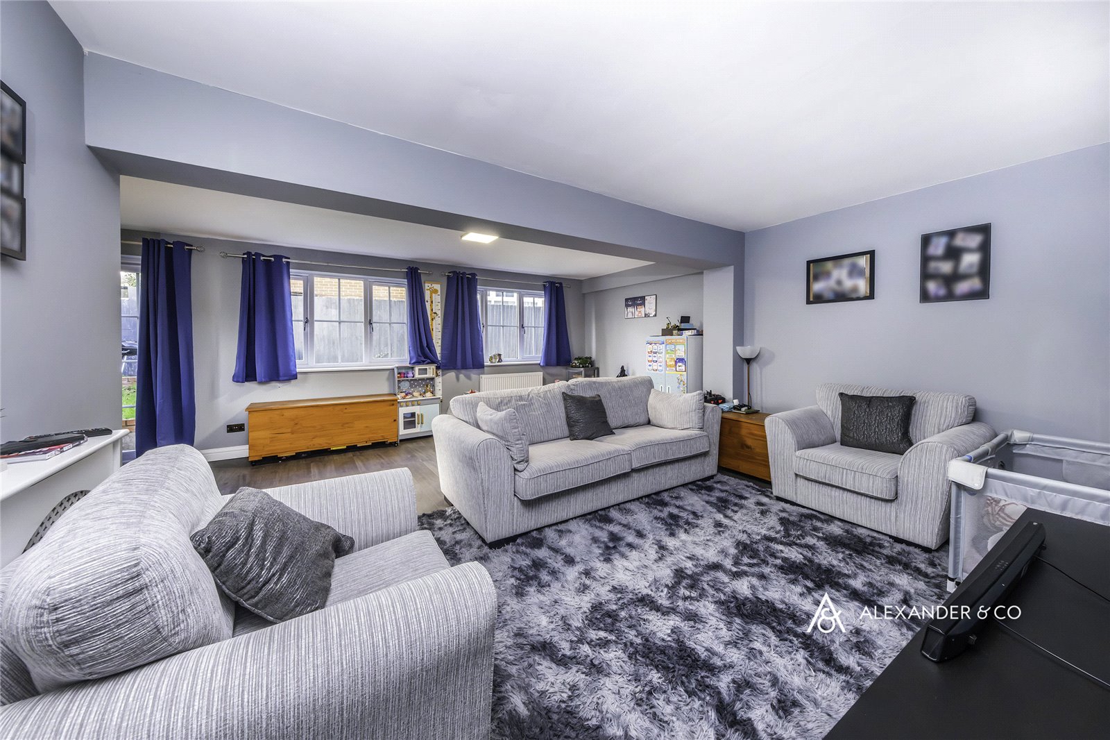 5 bedroom house to rent - Grainge Close, Westbury, Brackley, Buckinghamshire, NN13 - Property View 2