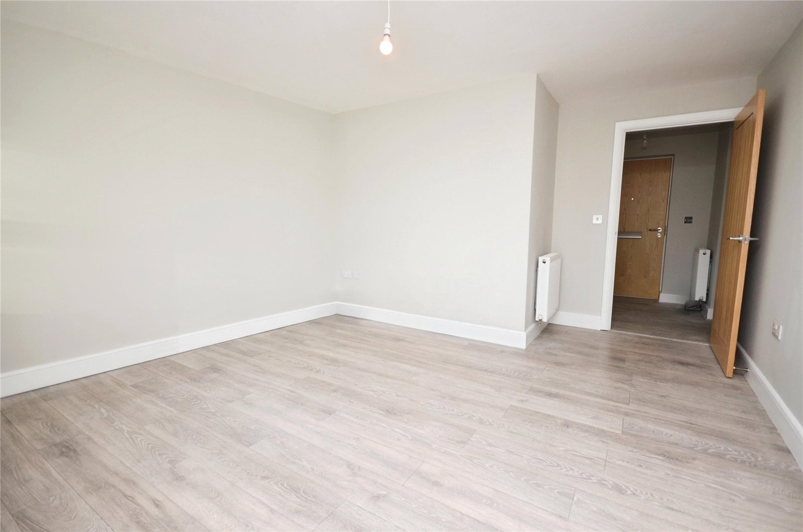 3 bedroom apartment for sale - Coxhill Way, Aylesbury, Buckinghamshire, HP21 - Property View 3