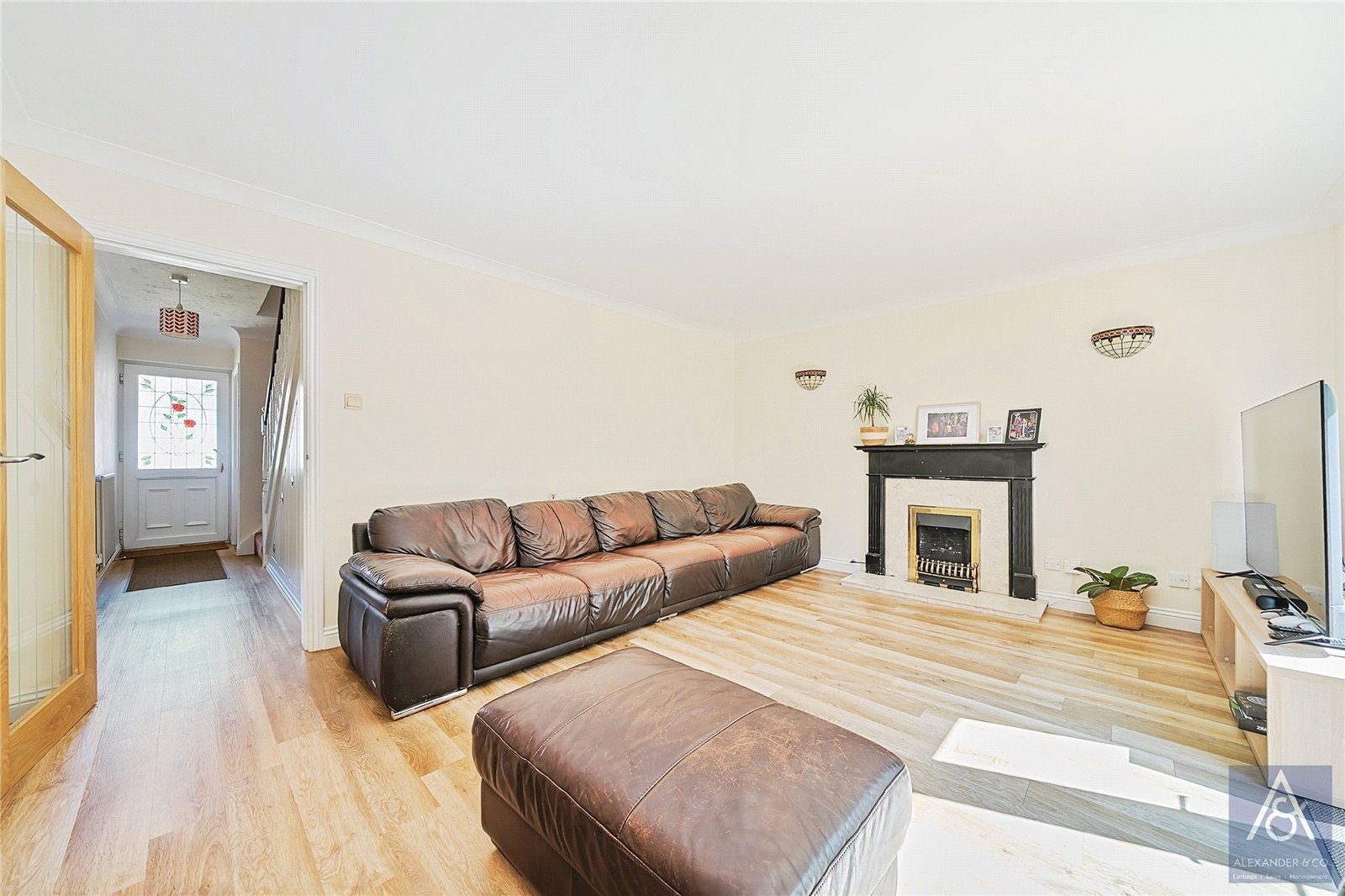 4 bedroom house for sale - Pitchford Avenue, Buckingham, Buckinghamshire, MK18 - Property View 2