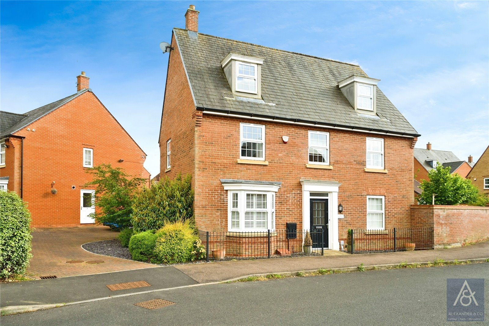 5 bedroom house for sale - Pillow Way, Buckingham, Buckinghamshire, MK18 - Property View 1