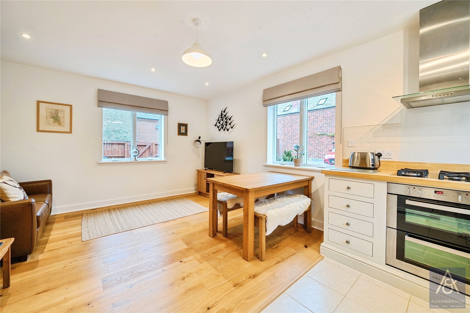 2 bedroom house for sale - Leyland Close, Gawcott, Buckingham, Buckinghamshire, MK18 - Property View 3