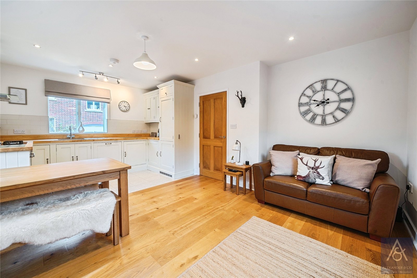 2 bedroom house for sale - Leyland Close, Gawcott, Buckingham, Buckinghamshire, MK18 - Property View 2