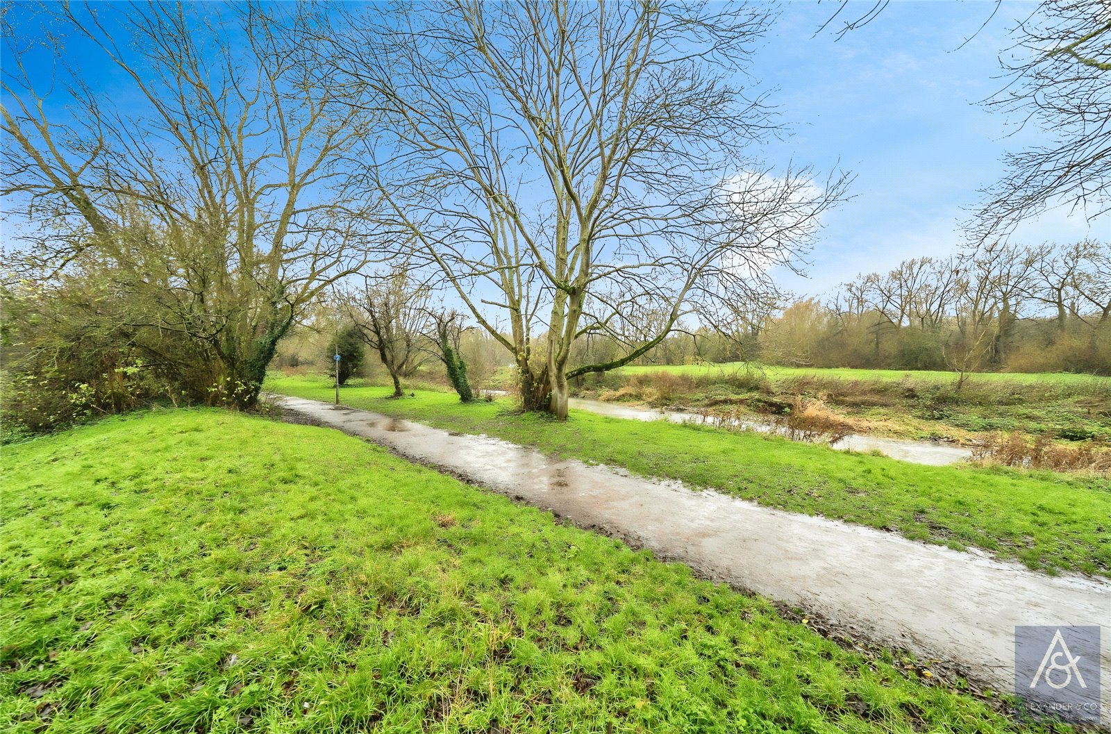 3 bedroom house for sale - March Edge, Buckingham, MK18 - Property View 2